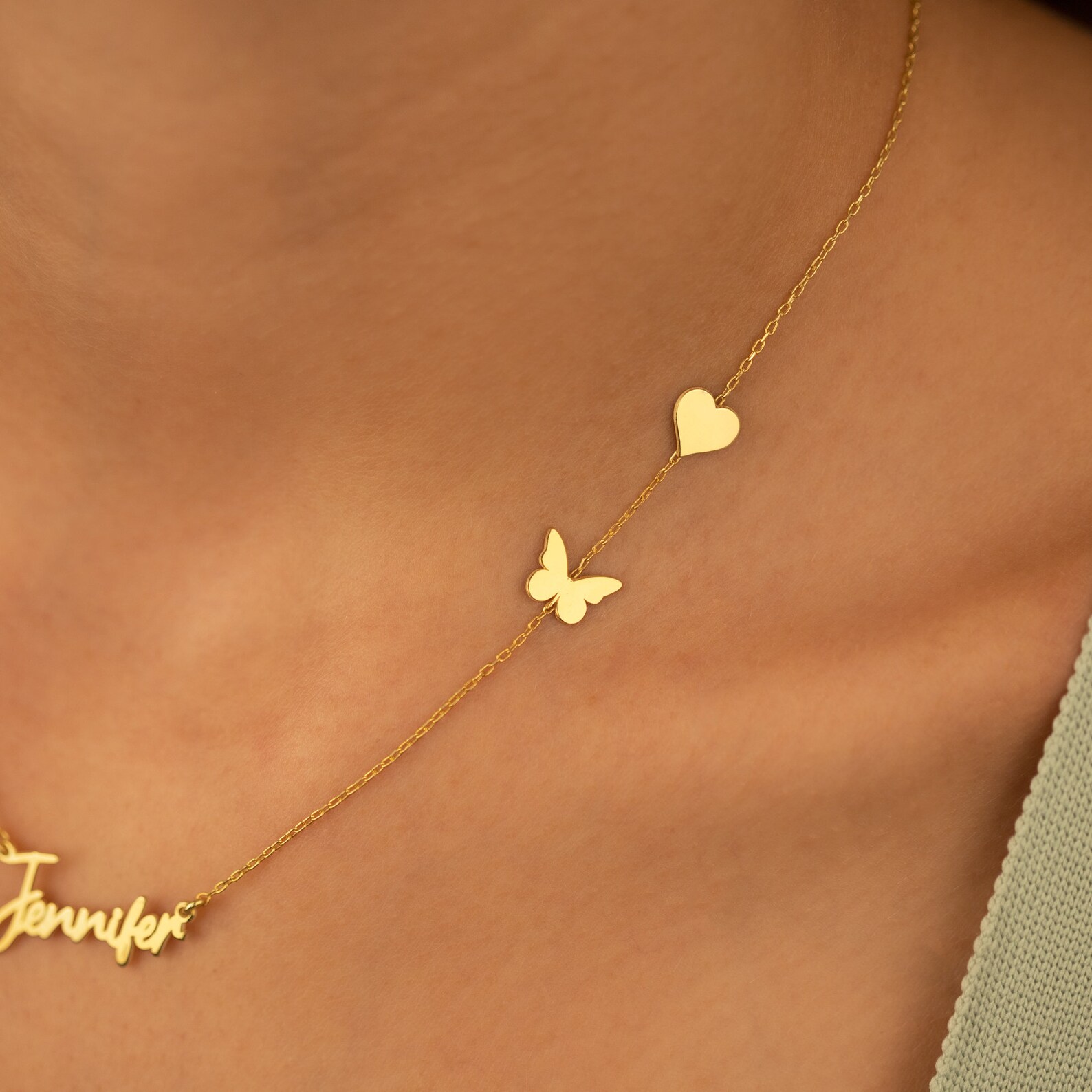Personalized Customized Butter - Birth Flower Necklace 评论和价格